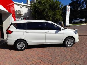 Toyota Rumion 1.5 SX manual - Image 4