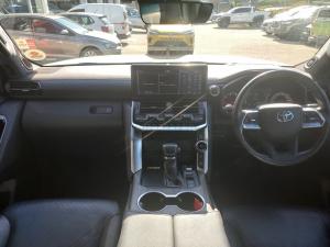 Toyota Land Cruiser 300 3.3D ZX - Image 6
