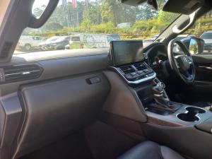 Toyota Land Cruiser 300 3.3D ZX - Image 7