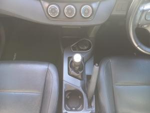Toyota RAV4 2.0 GX - Image 12