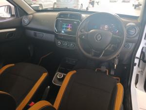 Renault Kwid 1.0 Climber 5-Door AMT - Image 17