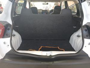 Renault Kwid 1.0 Climber 5-Door AMT - Image 22