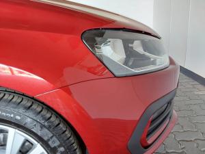 Volkswagen Polo Vivo 1.4 Life - Image 11