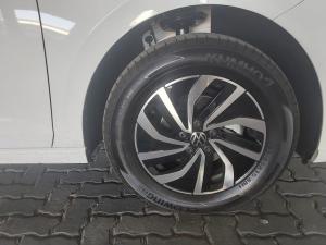 Volkswagen Polo 1.0 TSI - Image 9