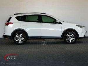 Toyota RAV4 2.0 GX automatic - Image 3