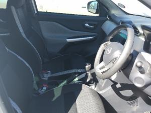 Nissan Magnite 1.0T Acenta - Image 9