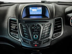 Ford Fiesta 5-door 1.0T Trend - Image 11