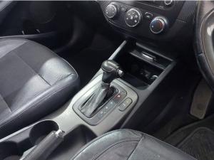 Kia Cerato sedan 2.0 EX auto - Image 12