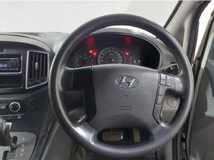 Hyundai H-1 2.5VGTi panel van - Image 12