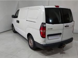 Hyundai H-1 2.5VGTi panel van - Image 3