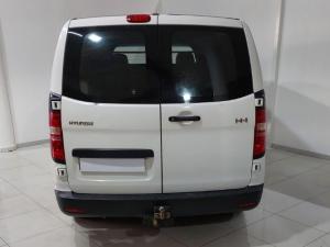 Hyundai H-1 2.5VGTi panel van - Image 4