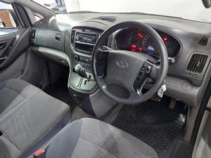 Hyundai H-1 2.5VGTi panel van - Image 6