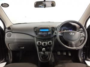 Hyundai i10 1.1 Motion - Image 11