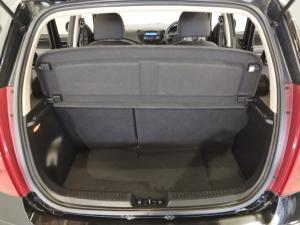 Hyundai i10 1.1 Motion - Image 12