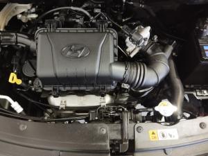 Hyundai i10 1.1 Motion - Image 14