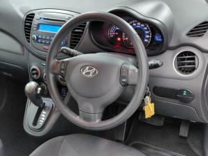 Hyundai i10 1.1 Motion auto - Image 14
