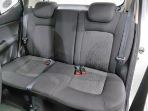 Hyundai i10 1.1 Motion auto - Image 7