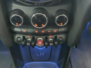 MINI Hatch Cooper S Hatch 5-door - Image 9