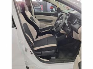 Renault Triber 1.0 Zen manual - Image 9