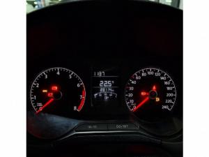 Volkswagen Polo Vivo hatch 1.4 Trendline - Image 13