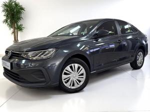Volkswagen Polo sedan 1.6 manual - Image 1