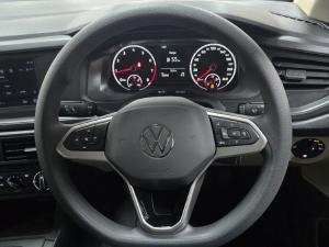 Volkswagen Polo sedan 1.6 manual - Image 2