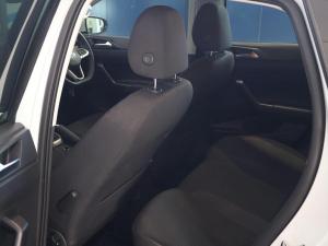 Volkswagen Polo hatch 1.0TSI Life auto - Image 13