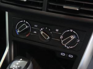Volkswagen Polo hatch 1.0TSI Life auto - Image 21
