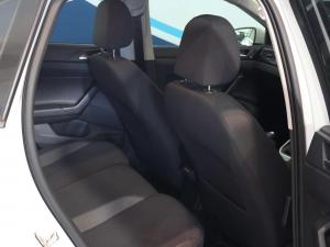 Volkswagen Polo hatch 1.0TSI Life auto - Image 23