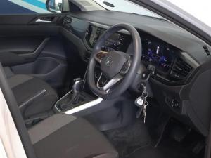 Volkswagen Polo hatch 1.0TSI Life auto - Image 24