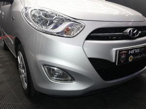 Hyundai i10 1.1 Motion - Image 6