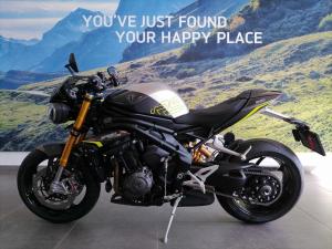 Triumph Speed Triple 1200 RS - Image 4