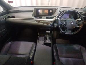 Lexus ES 250 EX - Image 7