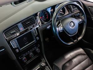 Volkswagen Golf 1.4TSI Highline - Image 10
