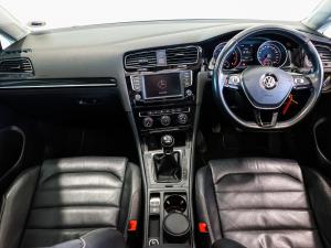 Volkswagen Golf 1.4TSI Highline - Image 9