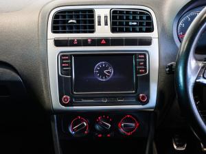 Volkswagen Polo Vivo hatch 1.6 Maxx - Image 16
