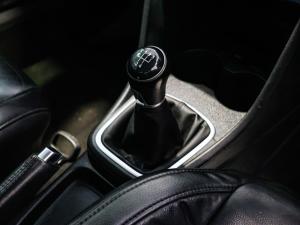 Volkswagen Polo Vivo hatch 1.6 Maxx - Image 19