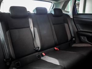 Volkswagen Polo hatch 1.0TSI Life auto - Image 15