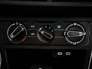 Volkswagen Polo hatch 1.0TSI Life auto - Image 17