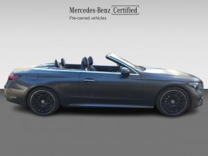 Mercedes-Benz CLE CLE300 4Matic cabriolet AMG Line - Image 11