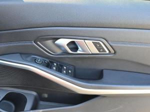 BMW 3 Series 320i M Sport - Image 10