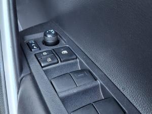 Toyota Corolla Cross 1.8 XS - Image 11