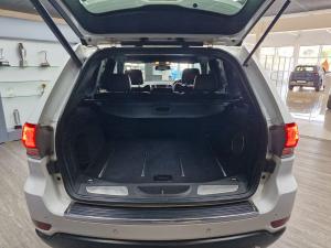 Jeep Grand Cherokee 3.0CRD Limited - Image 16
