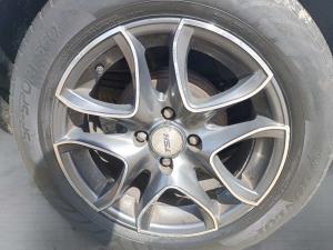 Renault Clio 66kW turbo Blaze - Image 8
