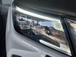 Nissan Navara 2.5DDTi double cab LE Plus - Image 11