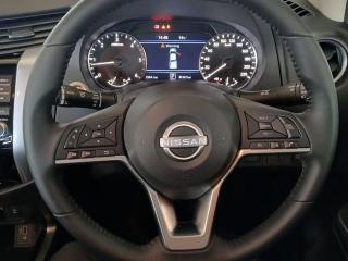 Nissan Navara 2.5DDTi double cab LE Plus