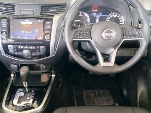 Nissan Navara 2.5DDTi double cab LE Plus - Image 14