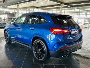 Mercedes-Benz GLA GLA200 Progressive - Image 11