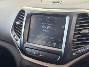 Jeep Cherokee 3.2L Limited - Image 10
