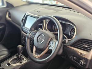 Jeep Cherokee 3.2L Limited - Image 11